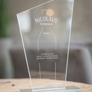 Nem mindennapi kampánnyal rukkolt elő a Nicolaus vodka márka
